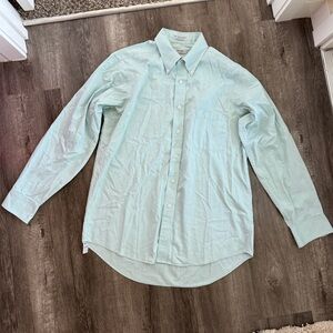 IZOD Mens Button Down Long Sleeve Light Blue Dress Shirt‎